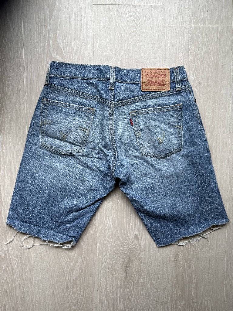 Jeans courts Levi's 514 W30 - Slim Straight, Vêtements | Hommes, Jeans, Levi's, W32 (confection 46) ou plus petit, Comme neuf