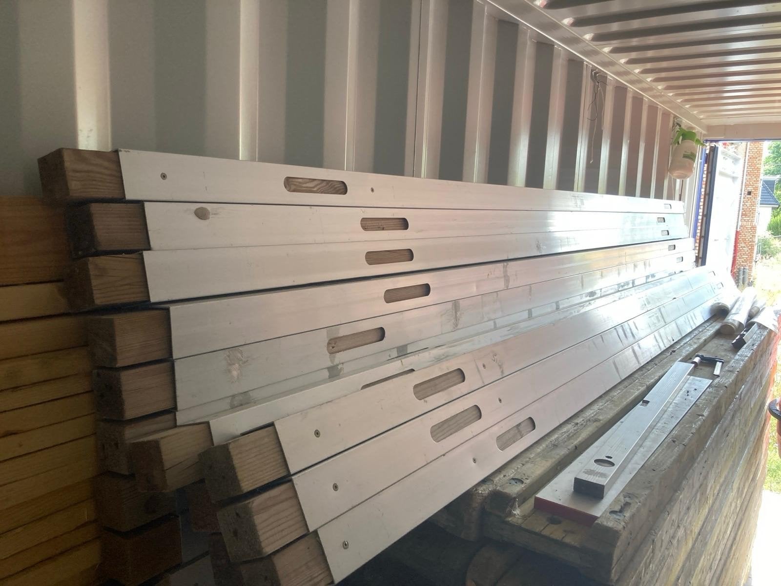 15 metselprofielen van 3.65m, Ophalen, Zo goed als nieuw, Hout