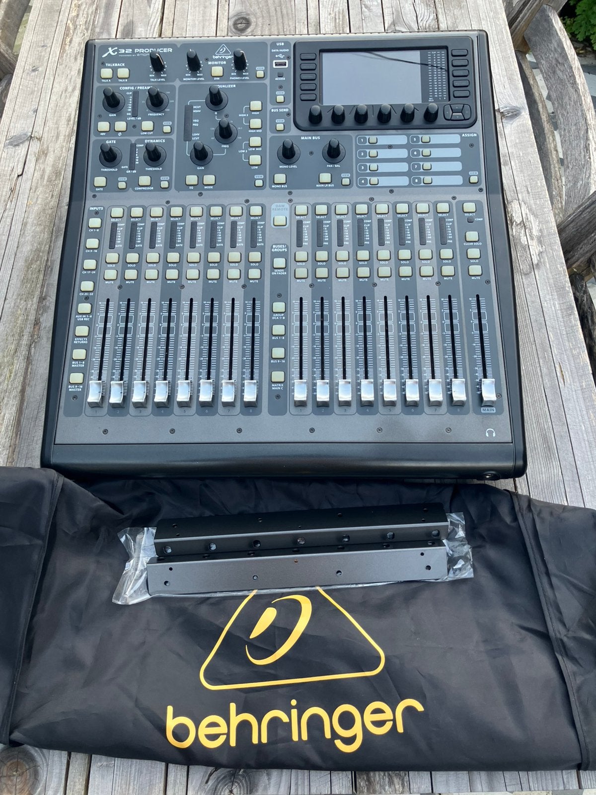 Behringer X32 producer, Ophalen, Zo goed als nieuw, 20 kanalen of meer, Microfooningang