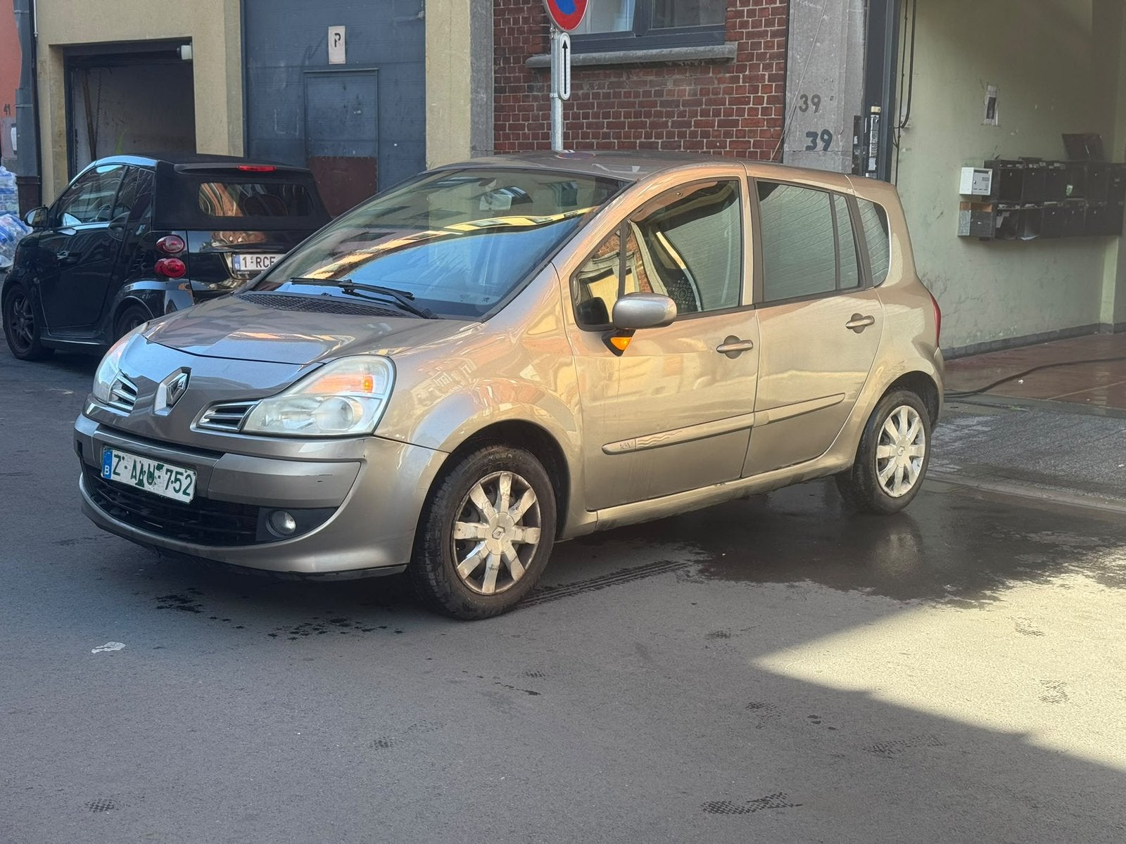 MODUS 2012 270.000KM 1.5sDci euro5 EMBREYAGE Hs, Autos, Euro 5, Achat, Boîte manuelle, Diesel