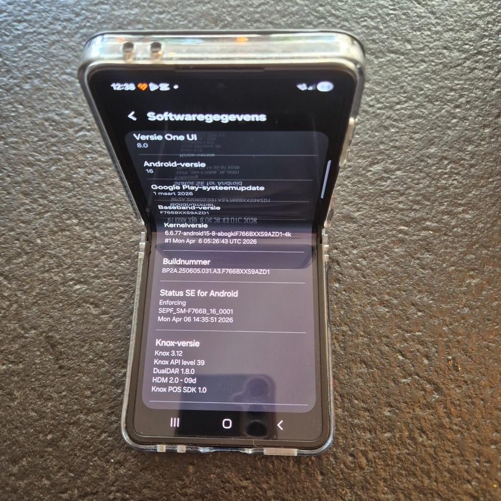 Samsung Galaxy Z Flip7 5G 256GB, Ophalen of Verzenden, Zo goed als nieuw, Zonder simlock, Android OS