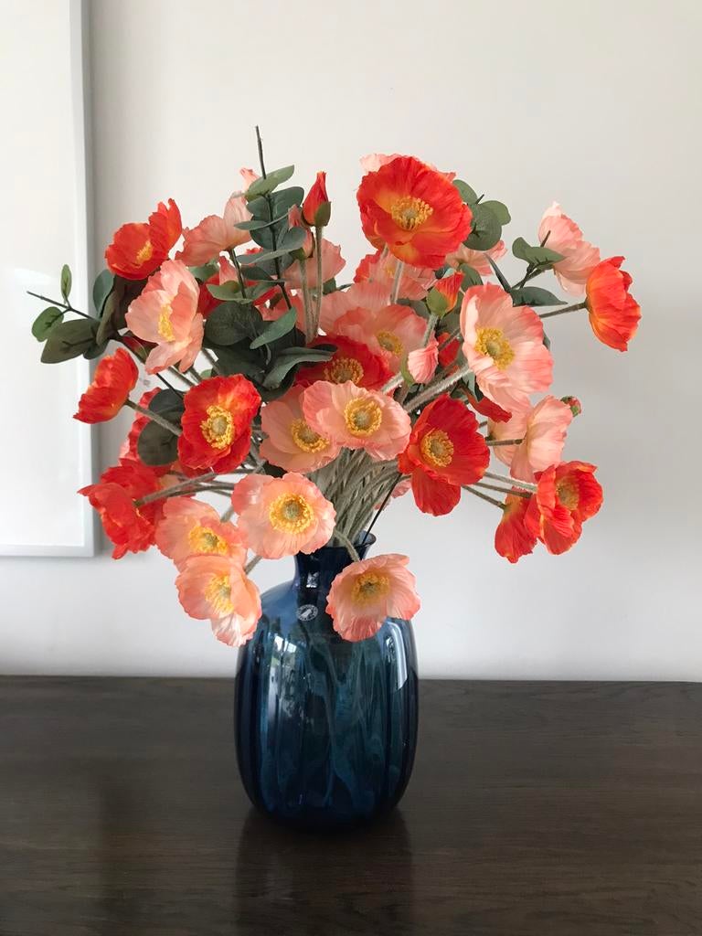 Vaas met zijden bloemen., Ophalen, Zo goed als nieuw