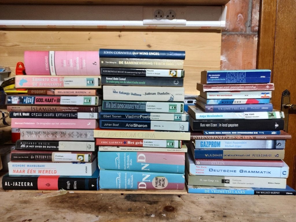 Boeken te koop - geschiedenis-politiek - 0,50 € per boek, Diverse auteurs, Comme neuf, Enlèvement, Europe