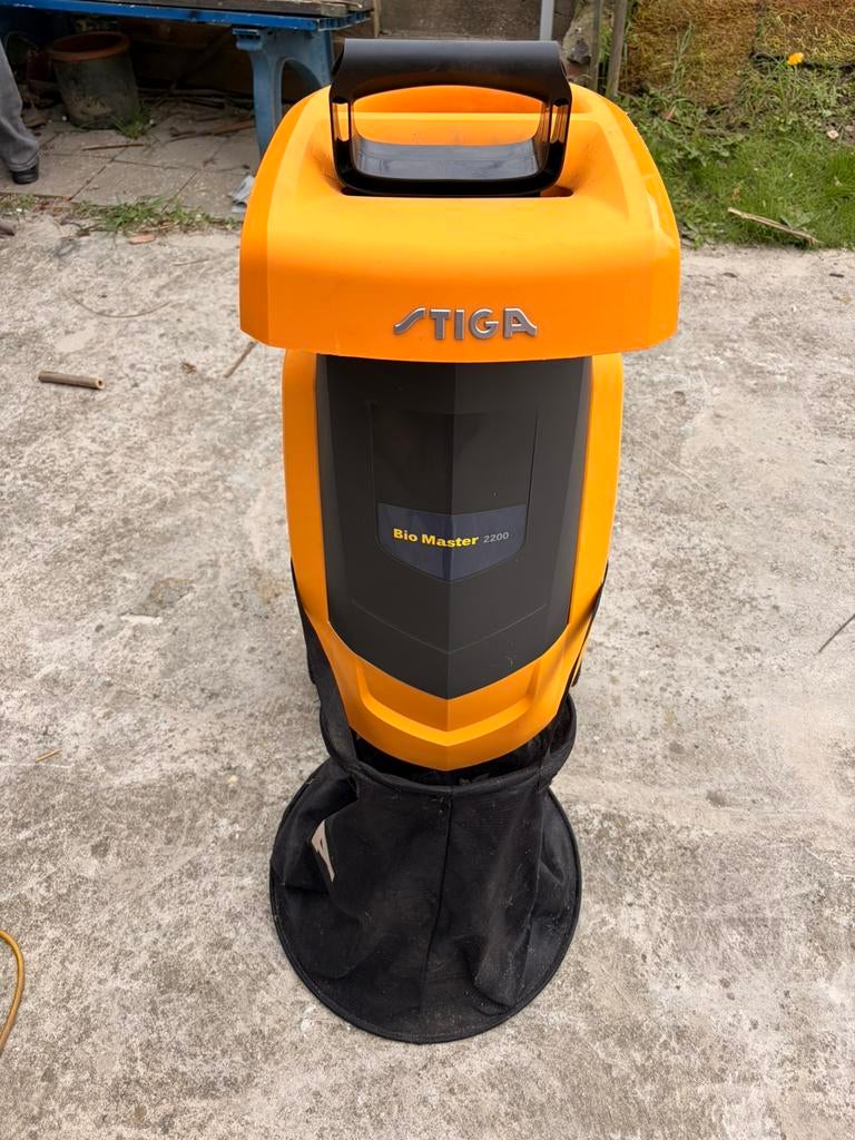 Hakselaar stiga bio master 2200, Jardin & Terrasse, Déchiqueteurs, Enlèvement ou Envoi, Comme neuf