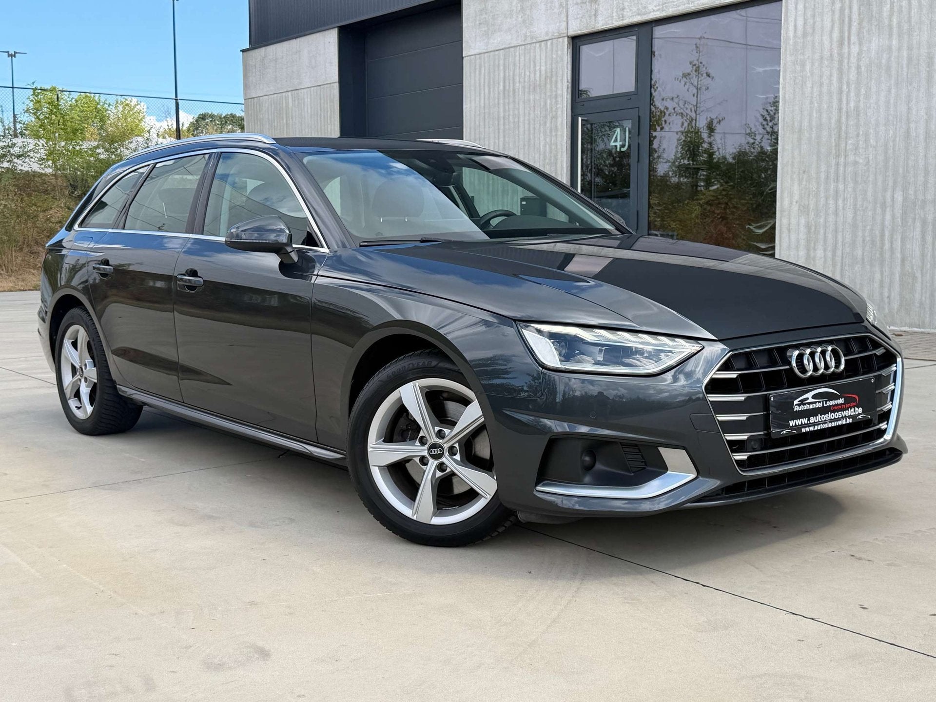 Audi A4 Avant 2.0 TDi S tronic Euro 6d/ CARPLAY / LED / €, 100 kW, Argent ou Gris, Achat, Capteur de lumière