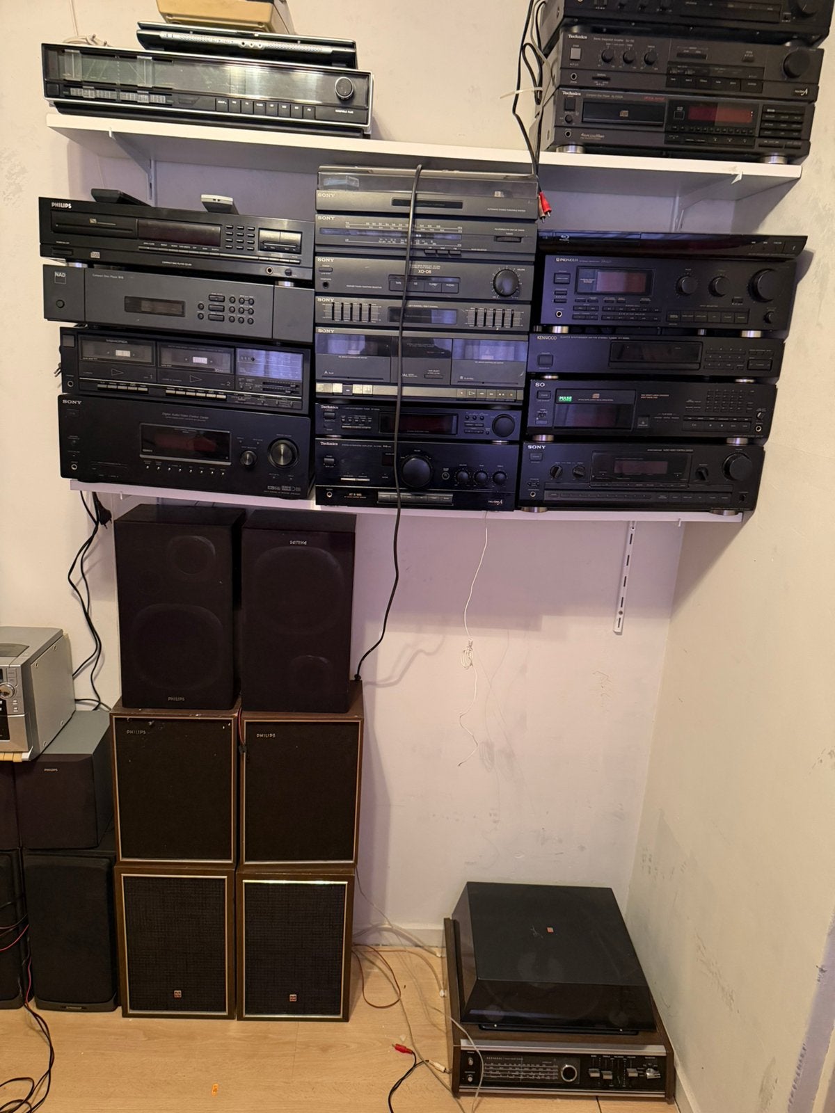 Diverse audio versterker cd speler cassettedeck platenspeler, Ophalen of Verzenden, Zo goed als nieuw