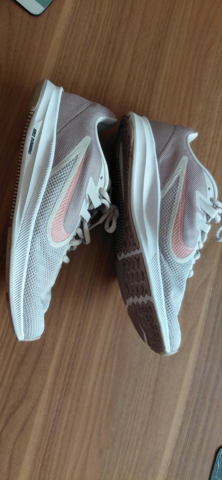 Nieuwe loopschoenen maat 40 Nike, Ophalen
