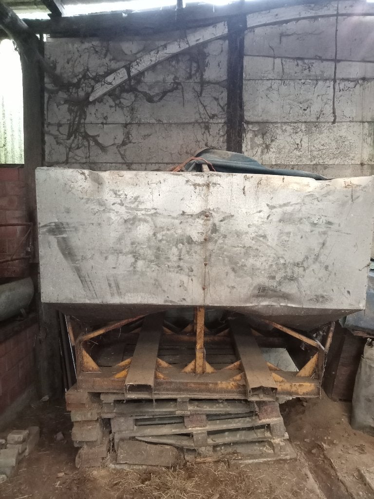 meststof container   ,  aanzuigdarm, Ophalen