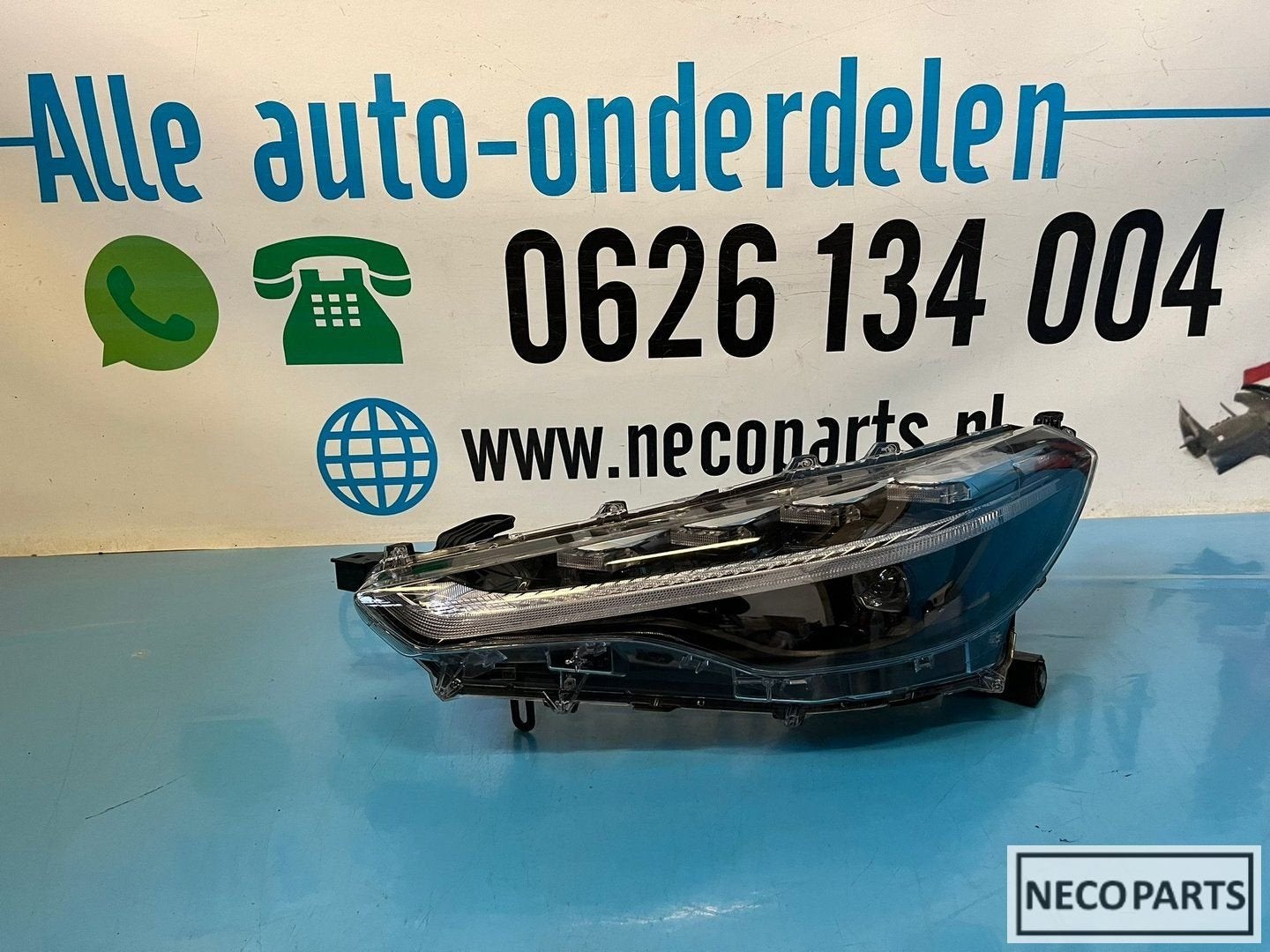 TOYOTA COROLLA CROSS FULL LED KOPLAMP ALLES LEVERBAAR !!!, Gebruikt, -, -, Ophalen of Verzenden
