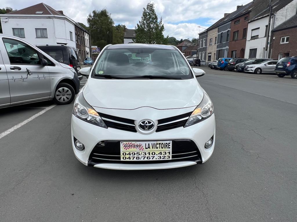 Toyota Verso 5 PLACES 2015 année 1.6 D4D 82kw 0032478767323, Autos, Euro 5, Achat, 82 kW, Entreprise