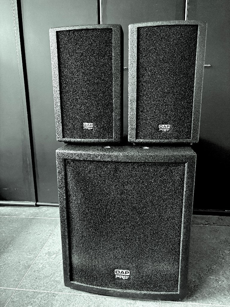 DAP AUDIO Club Mate 700W Rms, TV, Hi-fi & Vidéo, Enceintes, Autres marques, Câbles inclus, Enceinte portable, Enlèvement