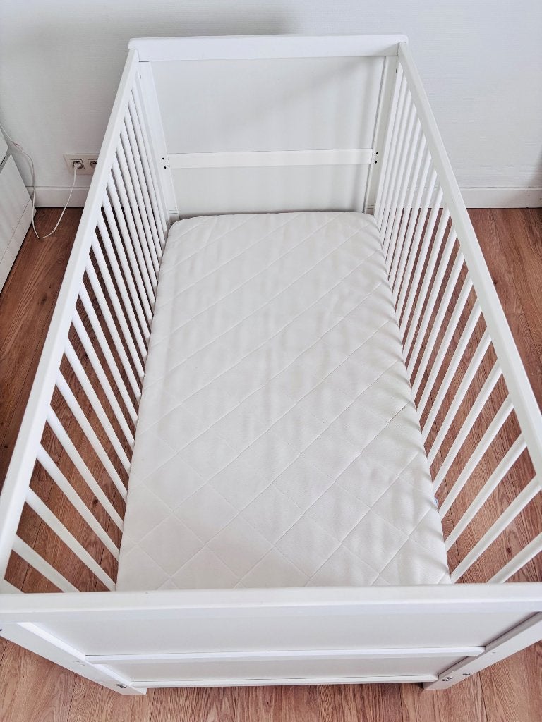 Lit évolutif 3-en-1 Petite Amélie - 140x70cm, Enfants & Bébés, Matelas, 70 à 85 cm, Comme neuf, Enlèvement