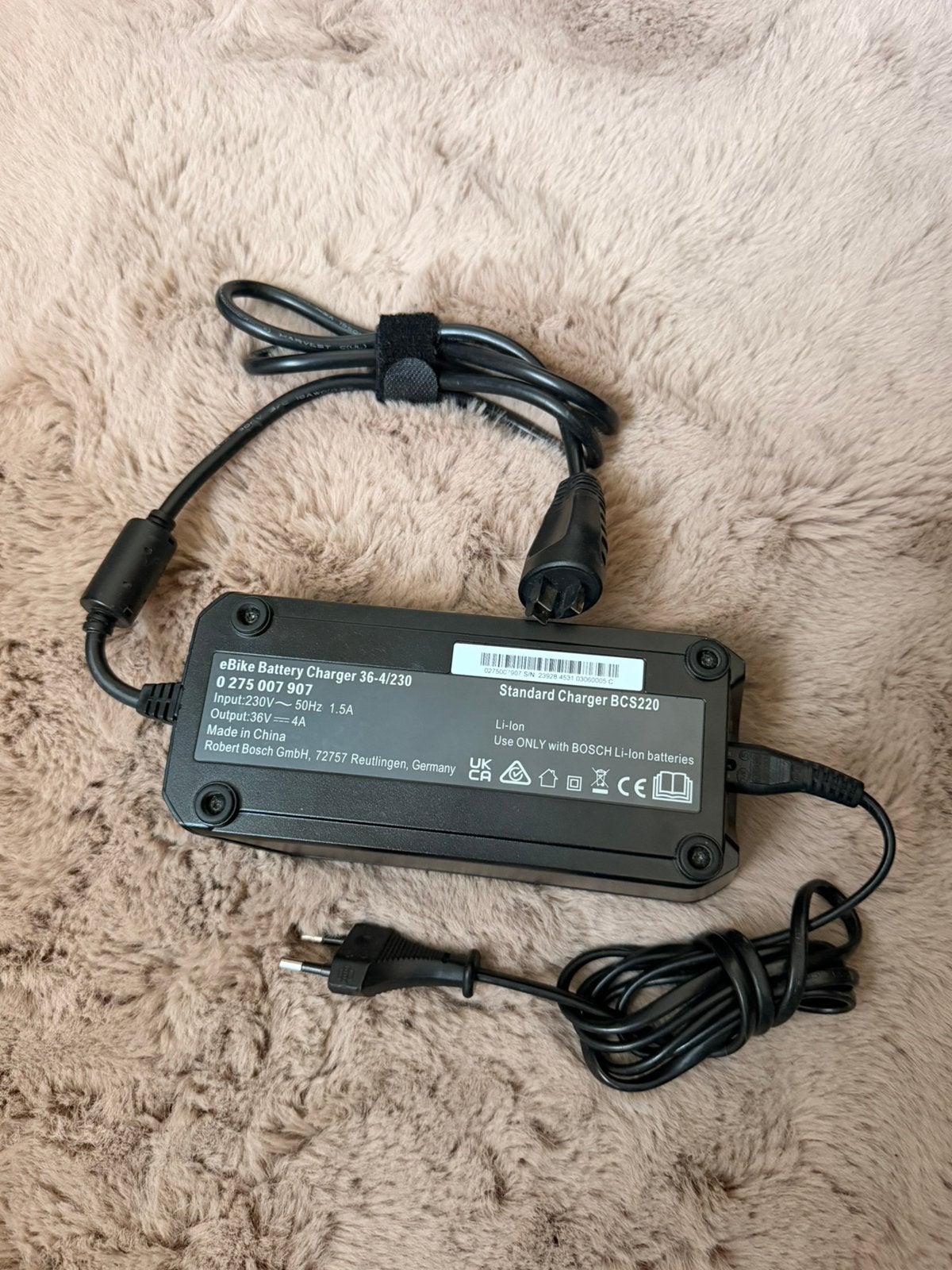BOSCH CHARGEUR STANDARD BCS220 4 A, Vélos & Vélomoteurs, Comme neuf