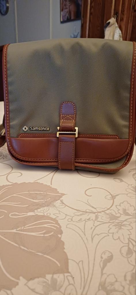 Samsonite reis schoudertas, Ophalen, Schoudertas