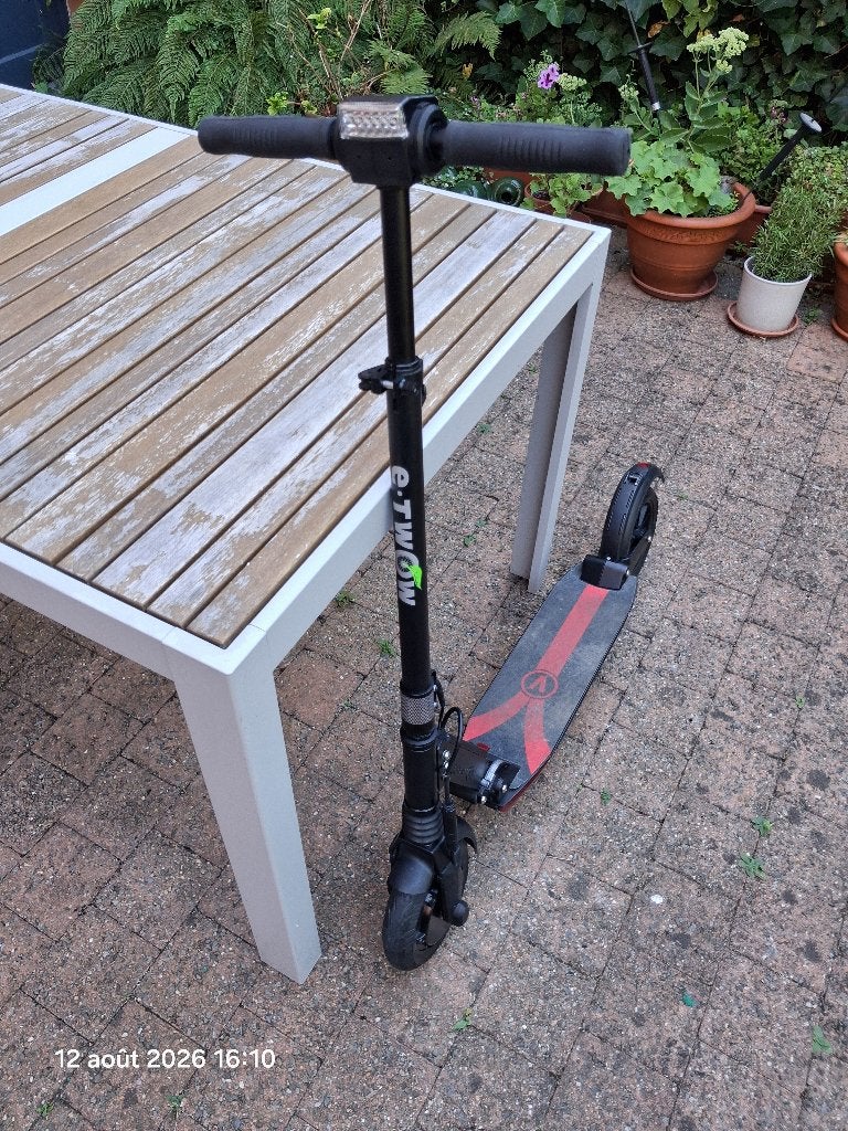 Trottinette électrique - e.twow booster V matt black, Enlèvement, Utilisé, Step électrique (E-scooter)