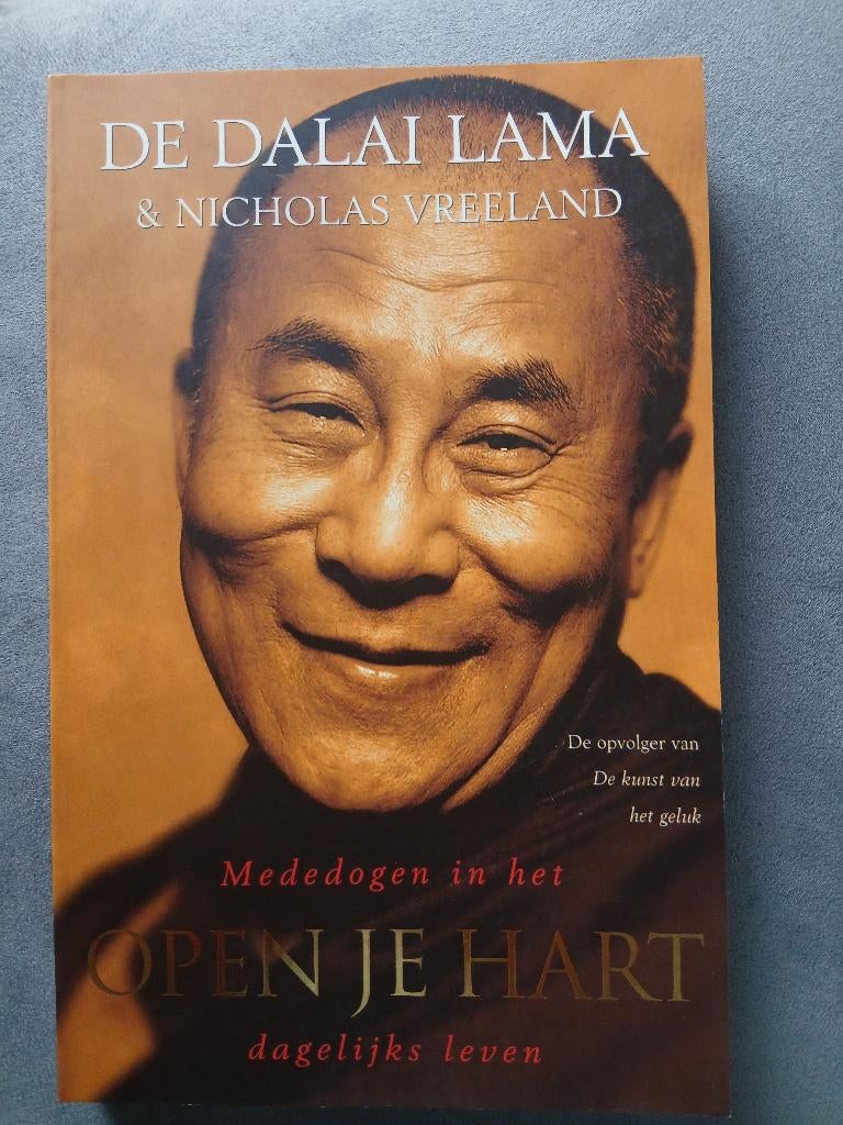 Dalai Lama - Open je hart (mededogen in het dagelijks leven), Spiritualiteit algemeen, Ophalen of Verzenden, Zo goed als nieuw