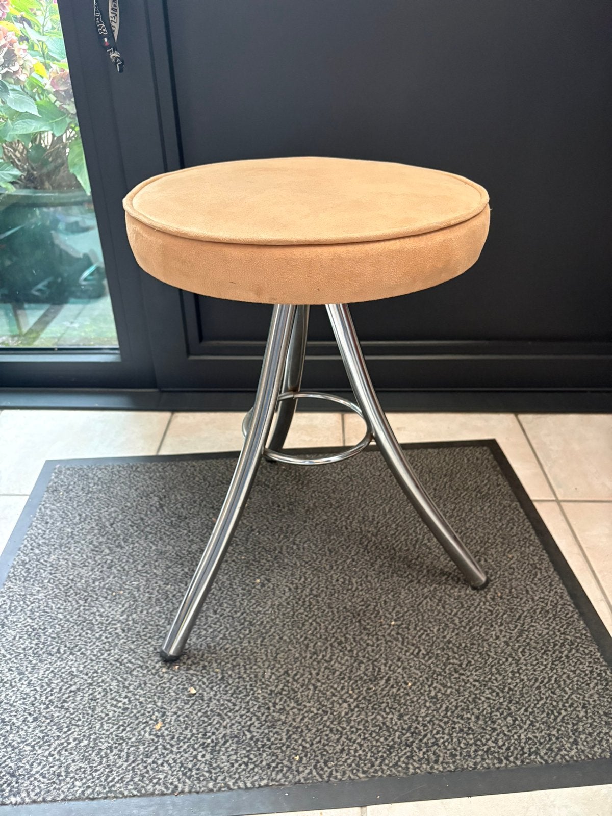 Design krukje, Ophalen, Zo goed als nieuw