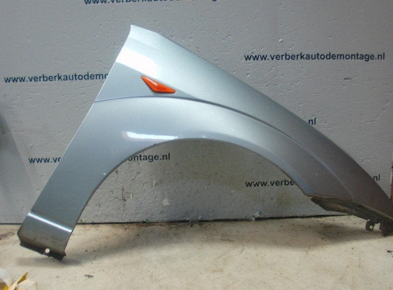 AILE AVANT DROITE Ford Focus 1 Wagon (01-1998/11-2004), Garde-boue, Avant, Henry-Ford-Straße  1
50735  Köln, DE, Ford-Werke GmbH