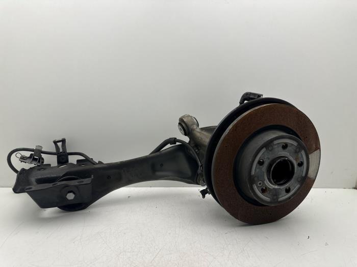 Fusee rechts-achter van een Mercedes GLA, Gebruikt, -, Ophalen of Verzenden, -