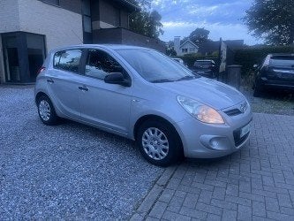 Hyandai i20 Crdi 1.4 airco navi bluetooth !, Auto's, Bluetooth, Euro 5, 1396 cc, Bedrijf