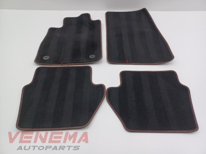 Kit tapis d'un Ford Puma, -, 3 mois de garantie, -, -