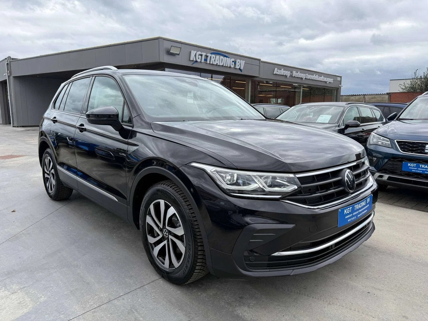 Volkswagen Tiguan 1.5 TSI 150PK FACELIFT NAVIGATIE VIRTUAL H, Auto's, 4 cilinders, Zwart, Bedrijf, SUV of Terreinwagen