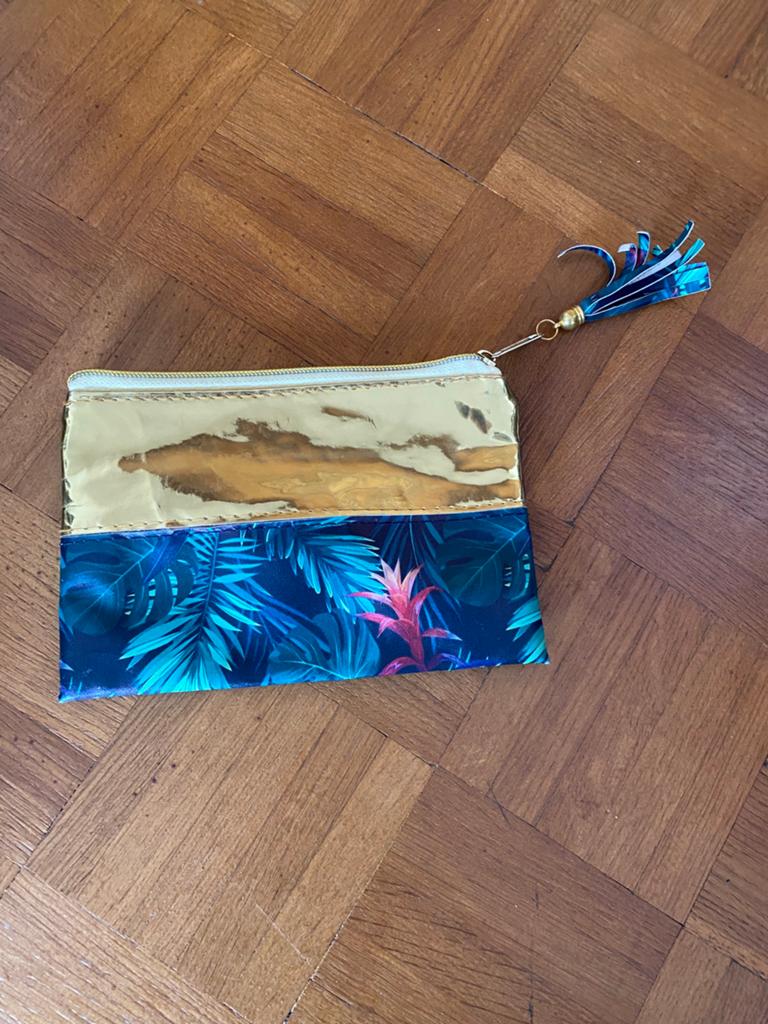 Trousse verte et dorée, Bijoux, Sacs & Beauté, Enlèvement ou Envoi, Comme neuf, Vert, Homme ou Femme