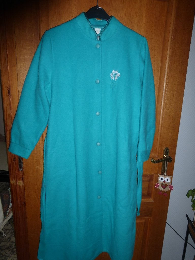 Long peignoir femme T: M € 15,00, Enlèvement ou Envoi, Comme neuf, Vert