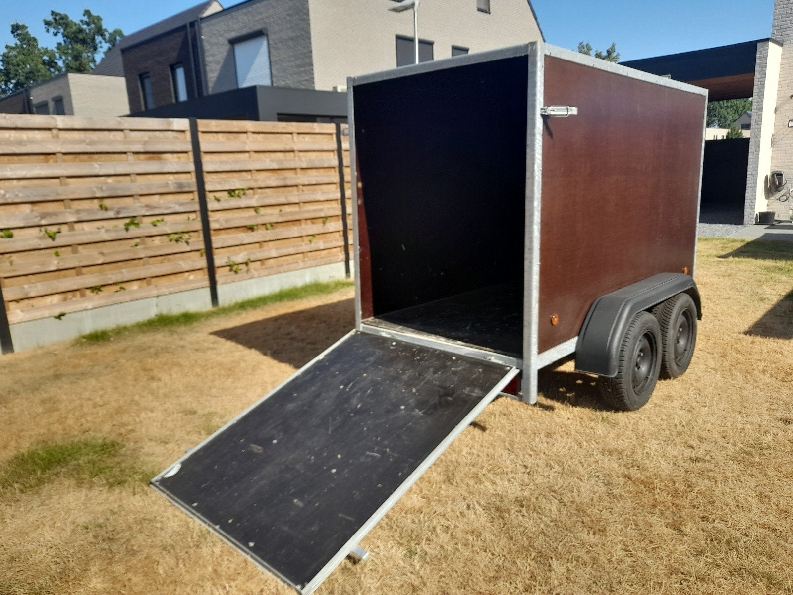 Gesloten dubbelasser 250 x 125 cm, Auto diversen, Aanhangers en Bagagewagens, Ophalen