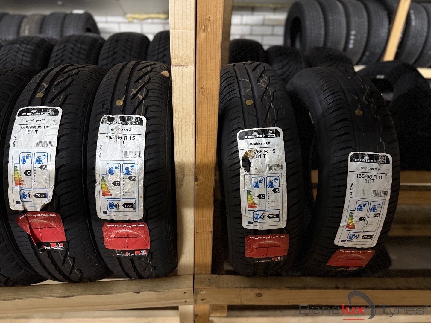 nieuw 165/65R15 Uniroyal Rain 165/65 R15 165/65/15 1656515, Auto-onderdelen, 15 inch, -, -, Nieuw