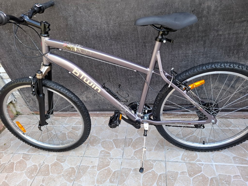 vtt btwin 26pouce cadre (L) état neuf, Vélos & Vélomoteurs, Vélos | VTT & Mountainbikes, VTT semi-rigide, Enlèvement, Comme neuf
