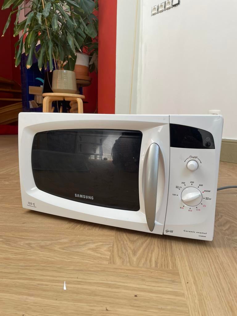 Microgolfoven samsung, Elektronische apparatuur, Ophalen, Zo goed als nieuw, Microgolfoven
