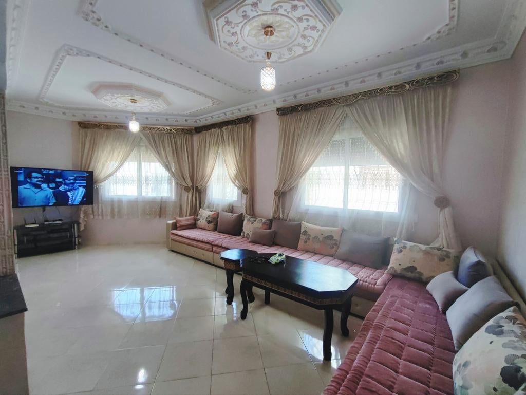Appartement meublé à louer avec 2 chambres et 3 façades, Immo, Expat Rentals
