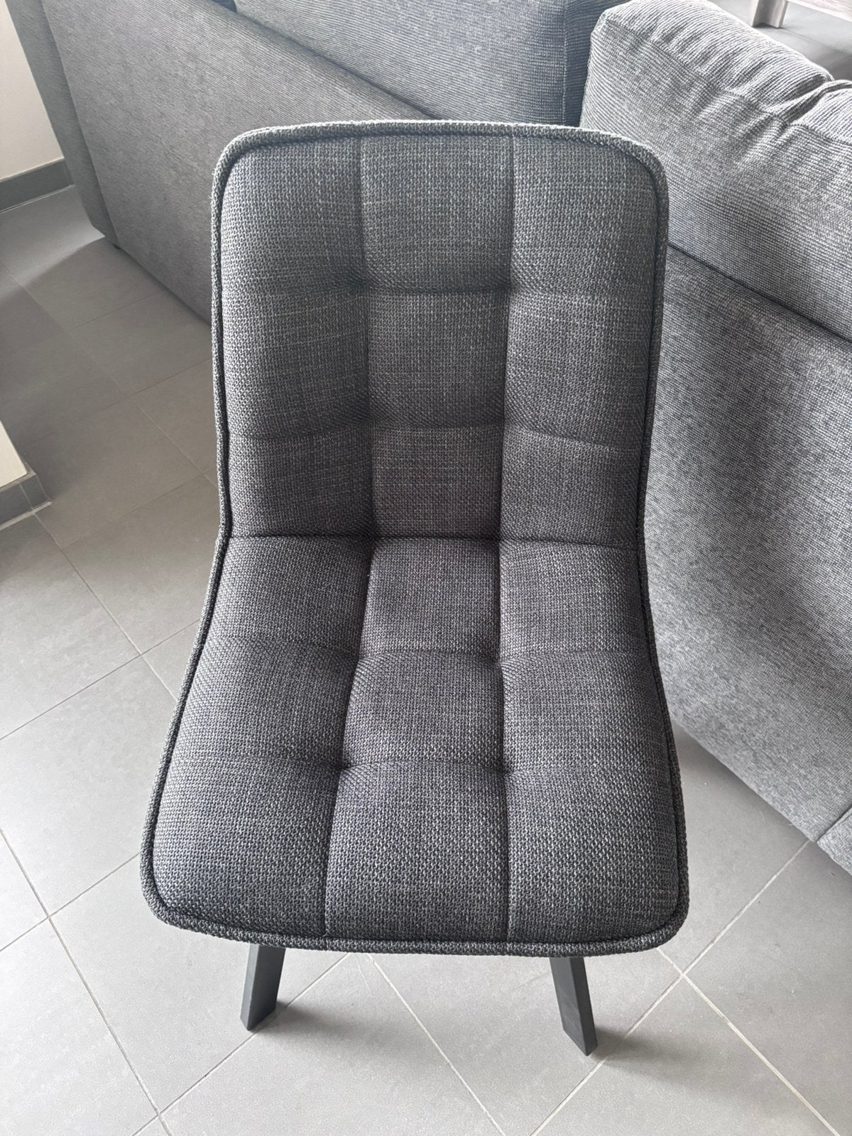 4 eetkamerstoelen, Maison & Meubles, Gris, Comme neuf, Enlèvement, Quatre