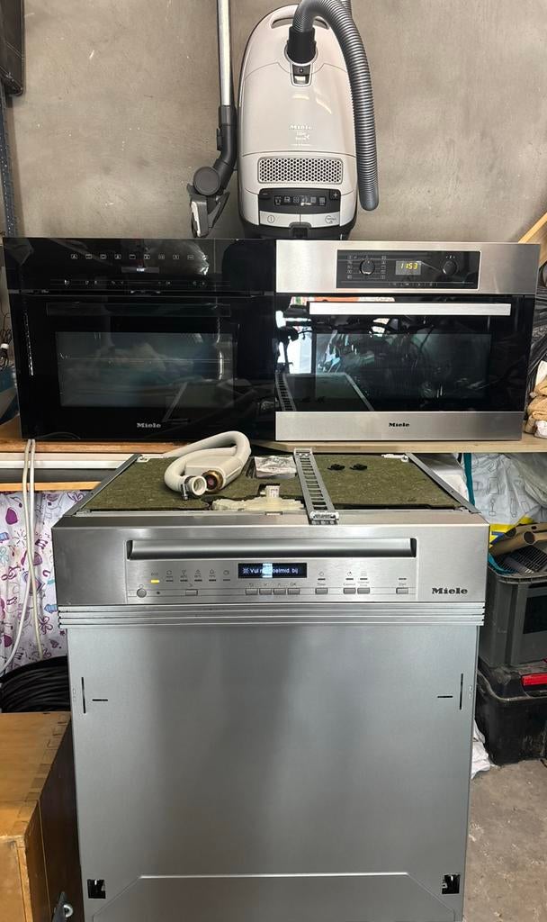 miele set Combimagnetron,oven,vaatwaaser, en stofzuiger, Elektronische apparatuur, Ophalen, Zo goed als nieuw, Inbouw, Oven