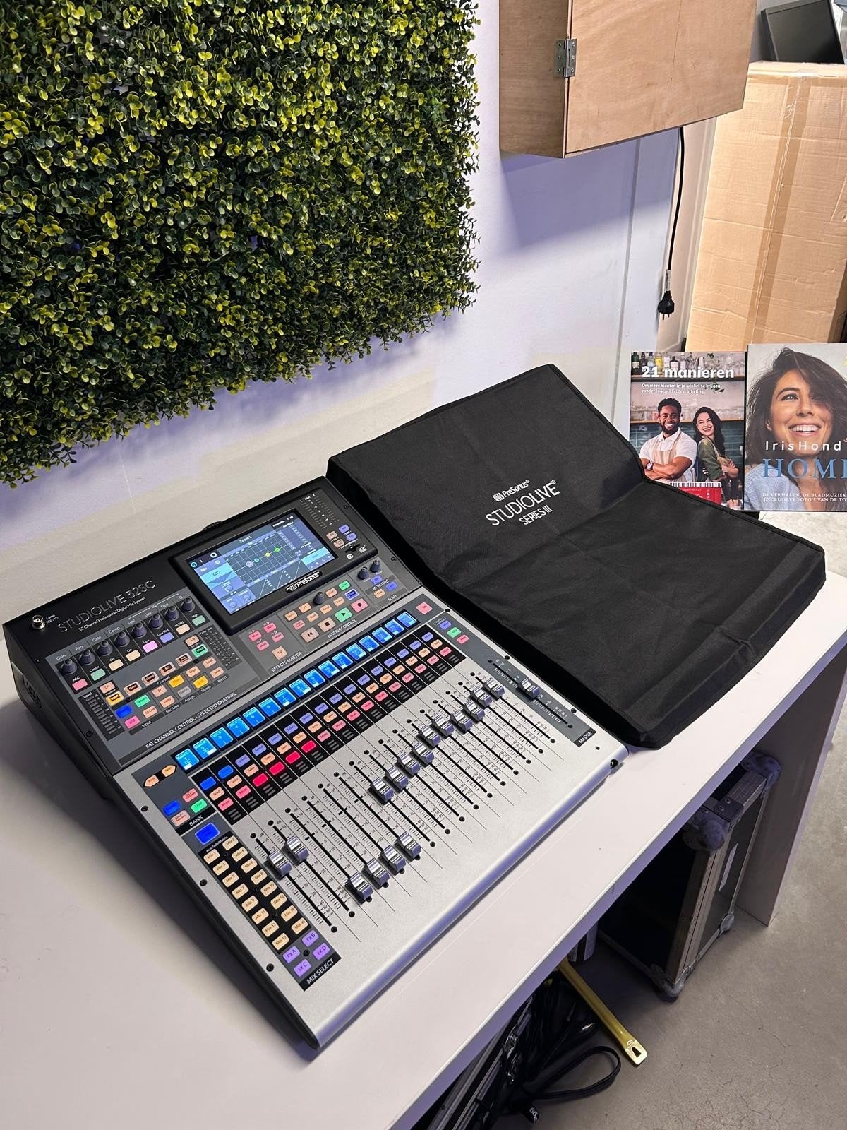 Presonus StudioLive 32SC Digitale Mixer ACTIE, Muziek en Instrumenten, Keyboards, Ophalen of Verzenden, Zo goed als nieuw, Met standaard