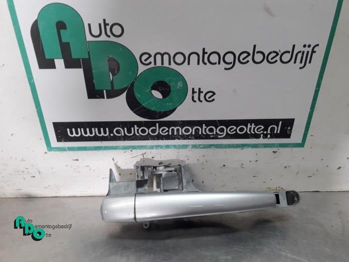 Poignée portière 4portes avant droite d'un Peugeot 207 (20, -, 3 mois de garantie, Utilisé, -