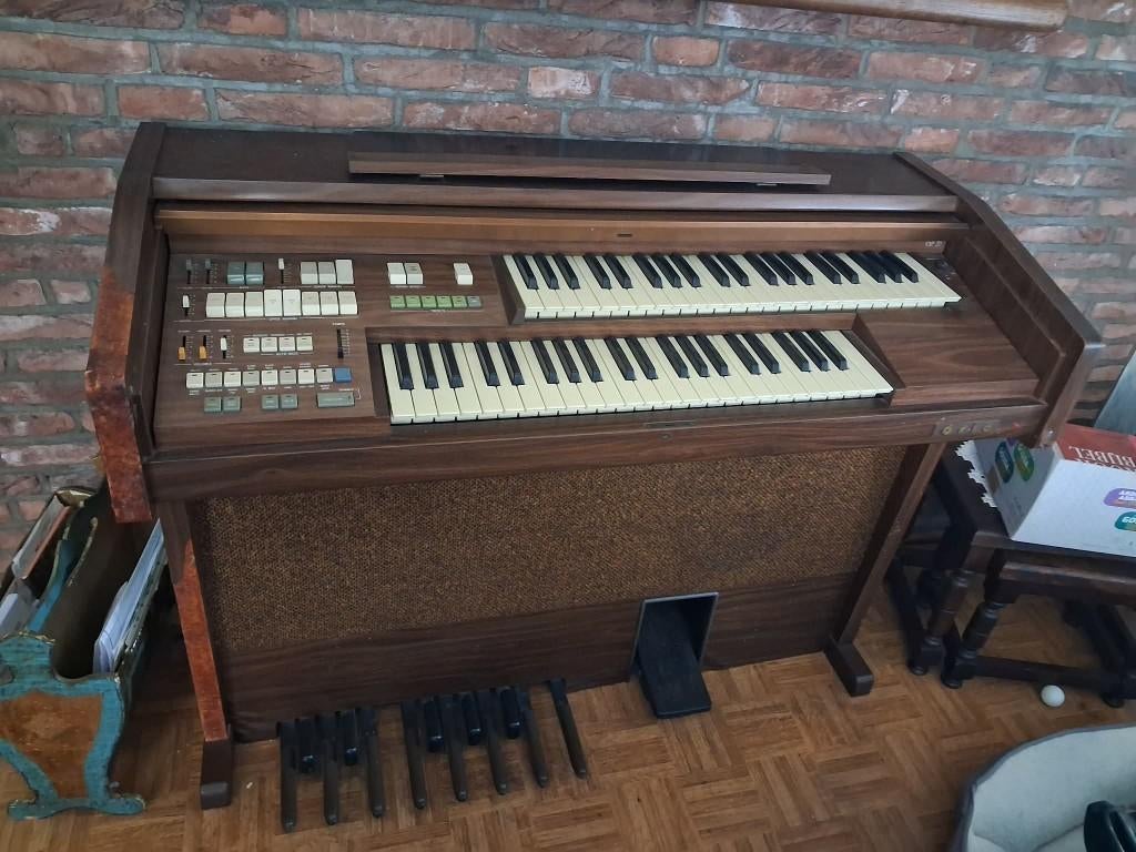 oude orgel merk orla - werkt, Muziek en Instrumenten, Orgels, Ophalen, Gebruikt, Orgel