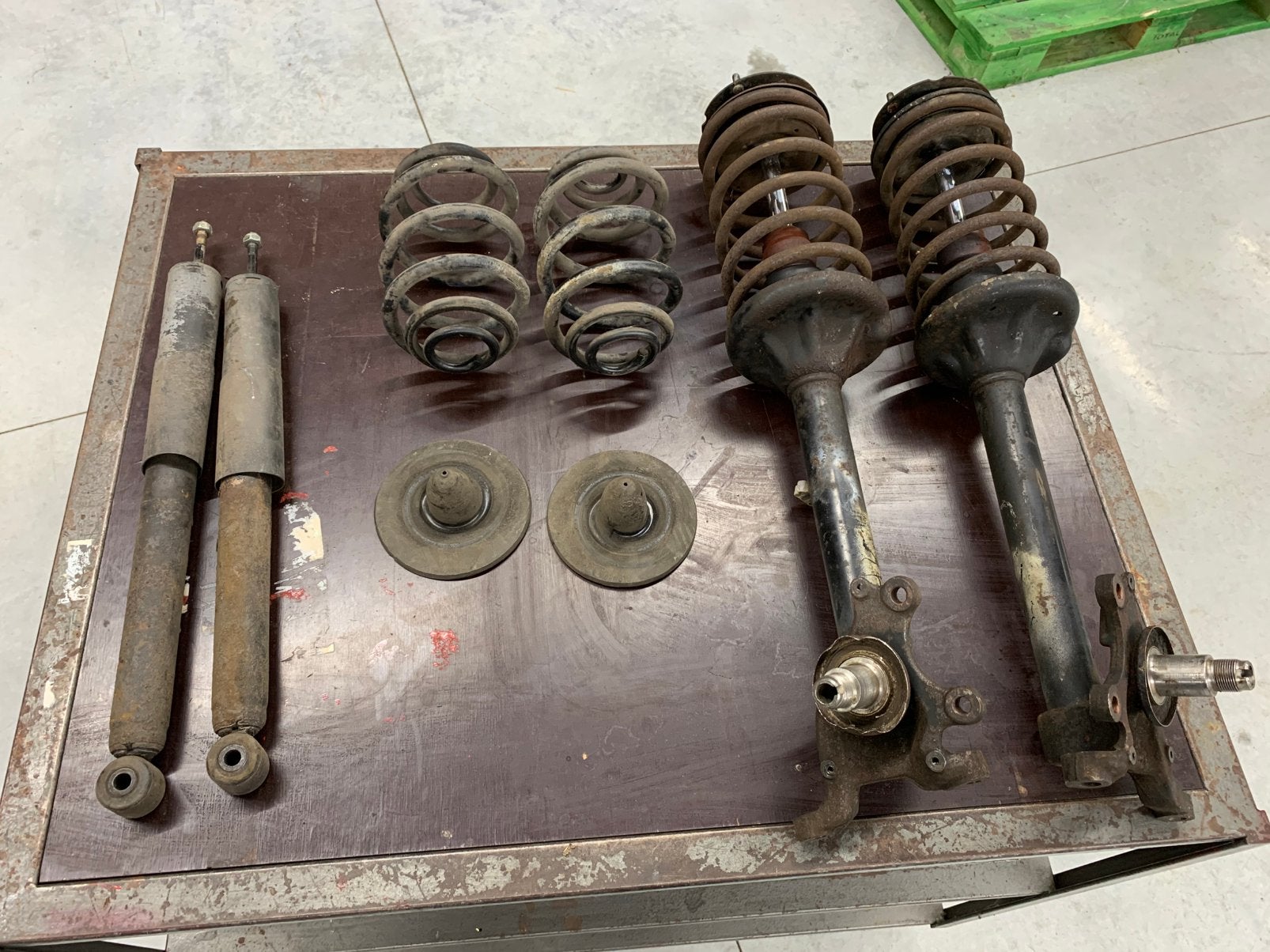 Bmw e30 originele vering 316 voor en achter, Ophalen, BMW