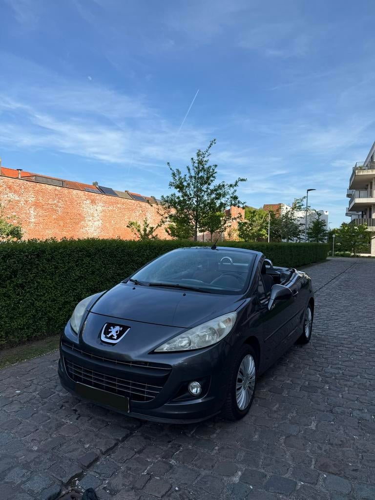 Peugeot 207 CC 1.6i Cabriolet — 2011 — 195 000 km — 1995€, Autos, Achat, Particulier, Essence