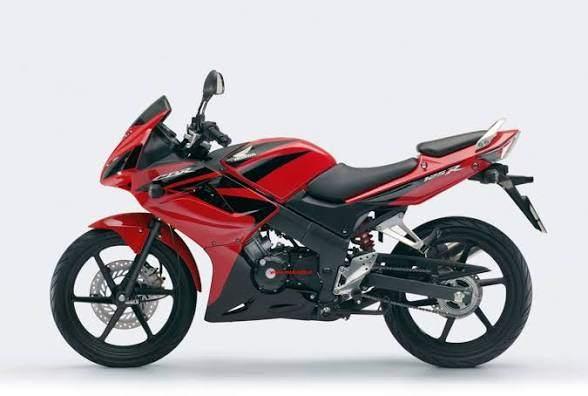 Ik koop 125cc motorfietsen tot 700 euro met de juiste
