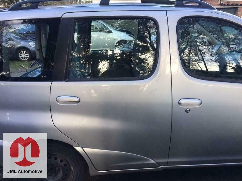 PORTIER DEUR RECHTS ACHTER TOYOTA YARIS VERSO, Gebruikt, -, Deur, -