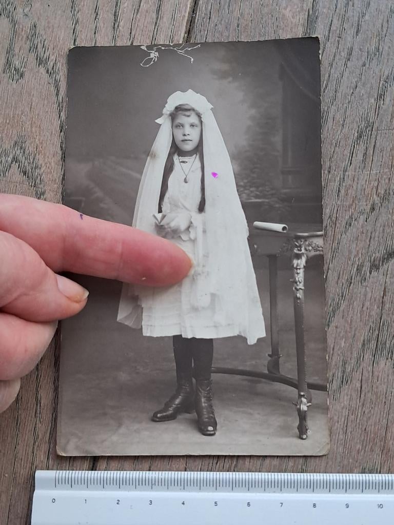 Retro communiefoto meisje, Ophalen of Verzenden