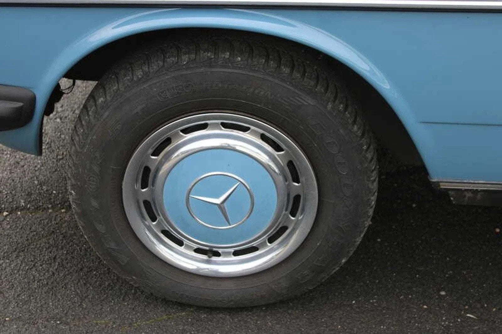 Mercedes-Benz 200-serie 200 NIEUWSTAAT BOVEN EN ONDER!, foto 9