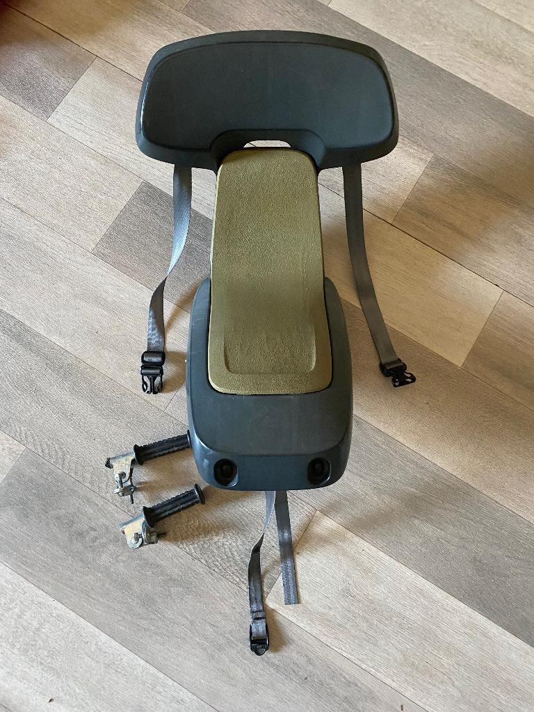 Fietsstoeltje achter, junior, Ophalen, Gebruikt, Voetsteuntjes