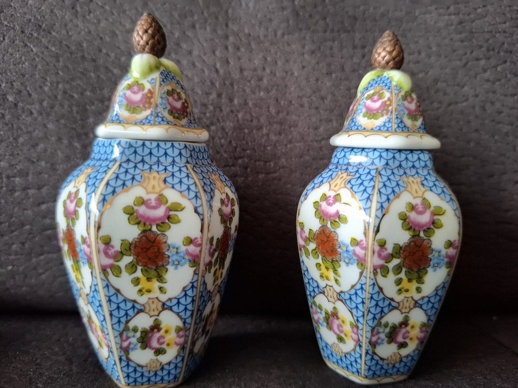 Set van 2 Porseleinen Potjes met Bloemmotief, Antiek en Kunst, Ophalen of Verzenden