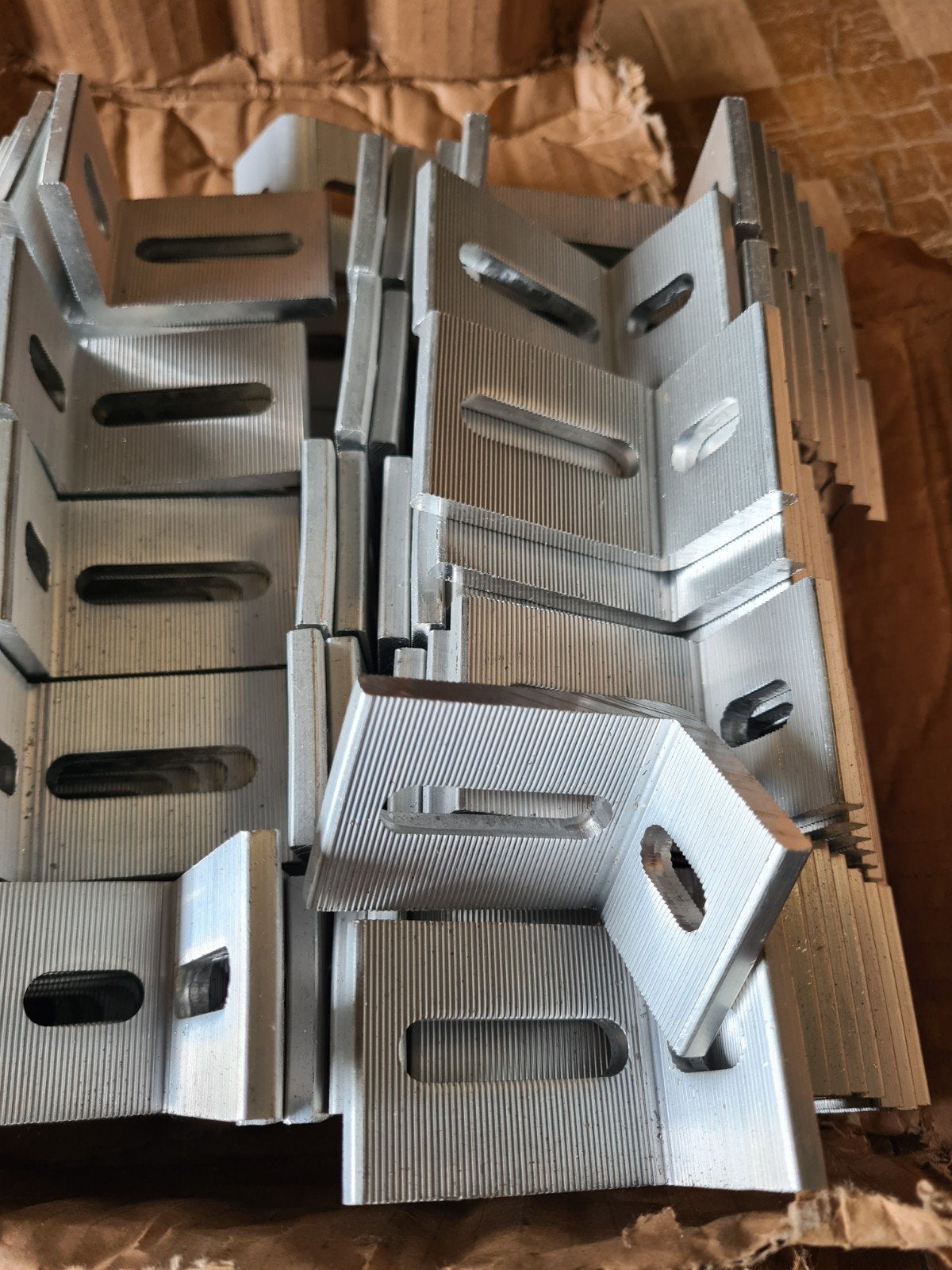 aluminium profielen voor zonnepanelen, Doe-het-zelf en Bouw, Verwarming en Radiatoren, Ophalen, Nieuw