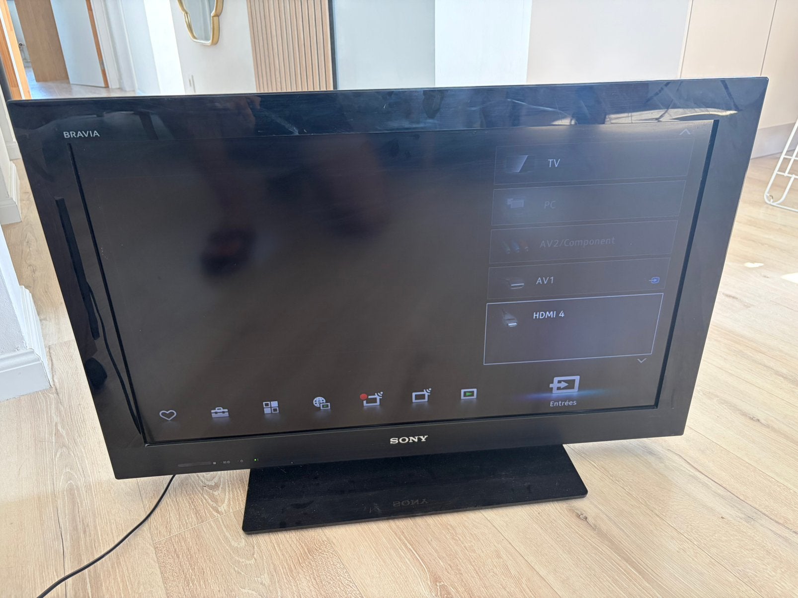Television Sony en parfait état de fonctionnement, TV, Hi-fi & Vidéo, Télévisions, 50 Hz, Enlèvement, Sony, HD Ready (720p)