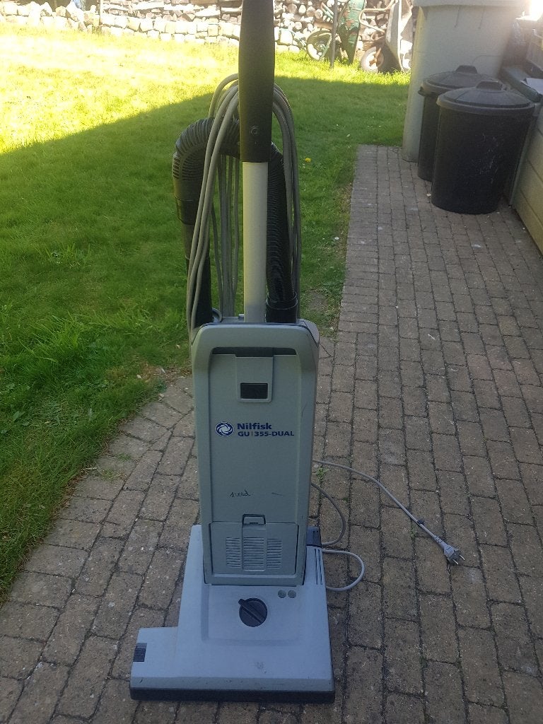 tapijtreiniger nilfix, Maison & Meubles, Enlèvement, Brosse ou Balai