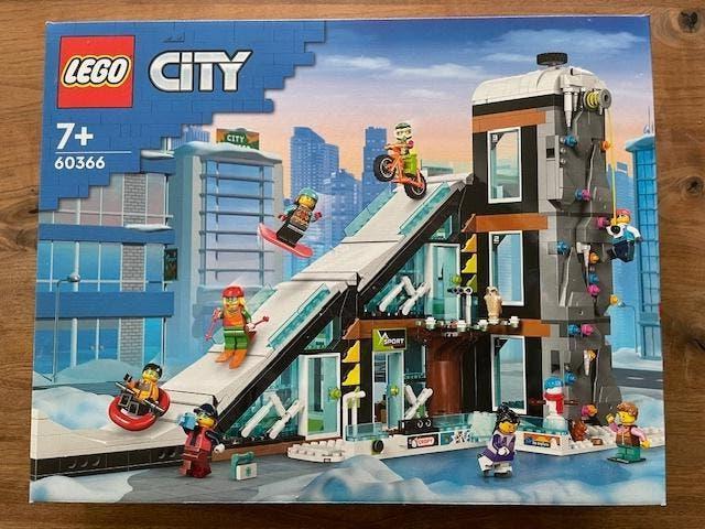 Lego 60366 Ski- en klimcentrum, Lego, Nieuw, Ophalen of Verzenden, Compleet